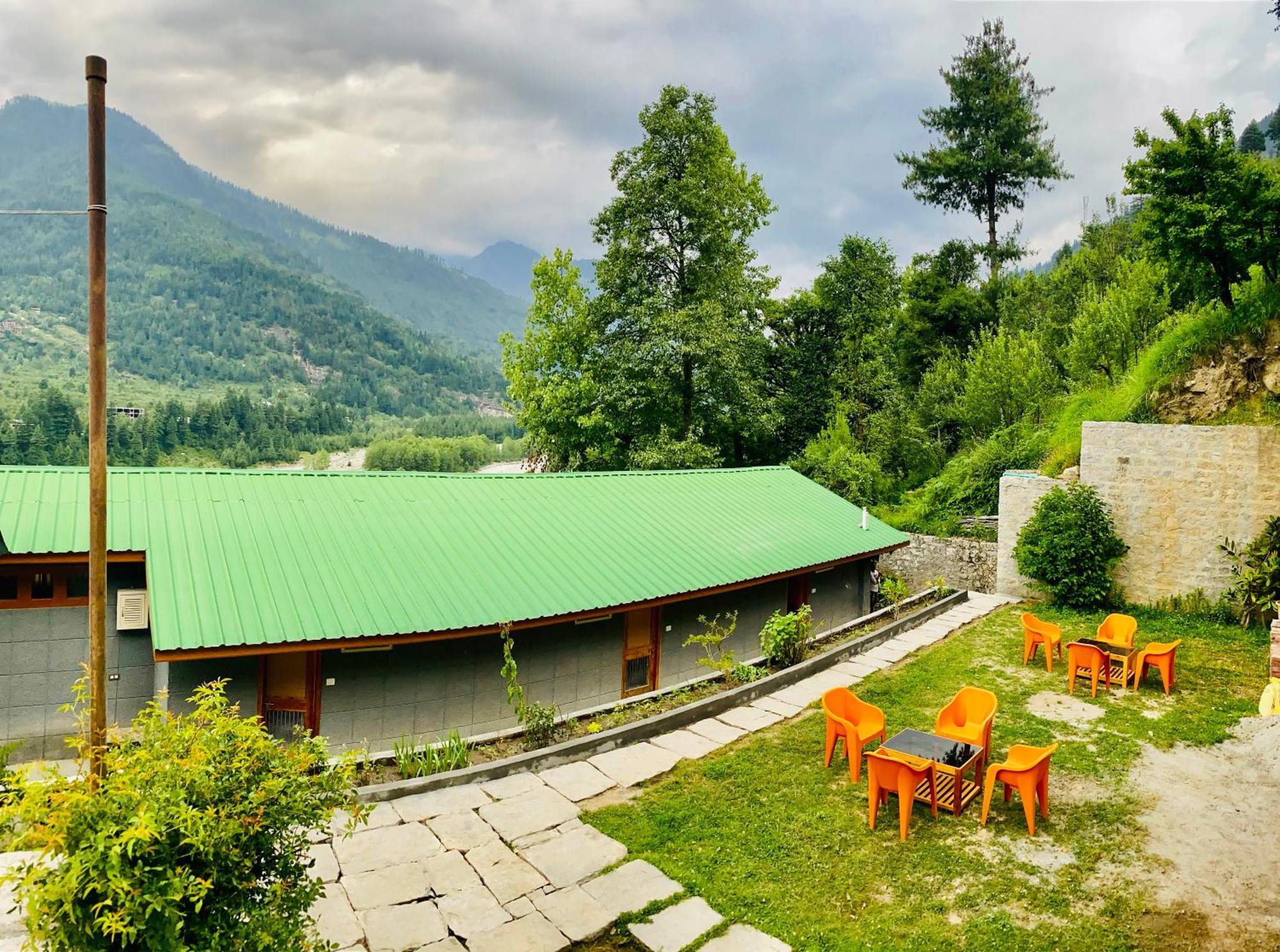 Snow Clad Riverview Hotel & Resort, Manali 외부 사진