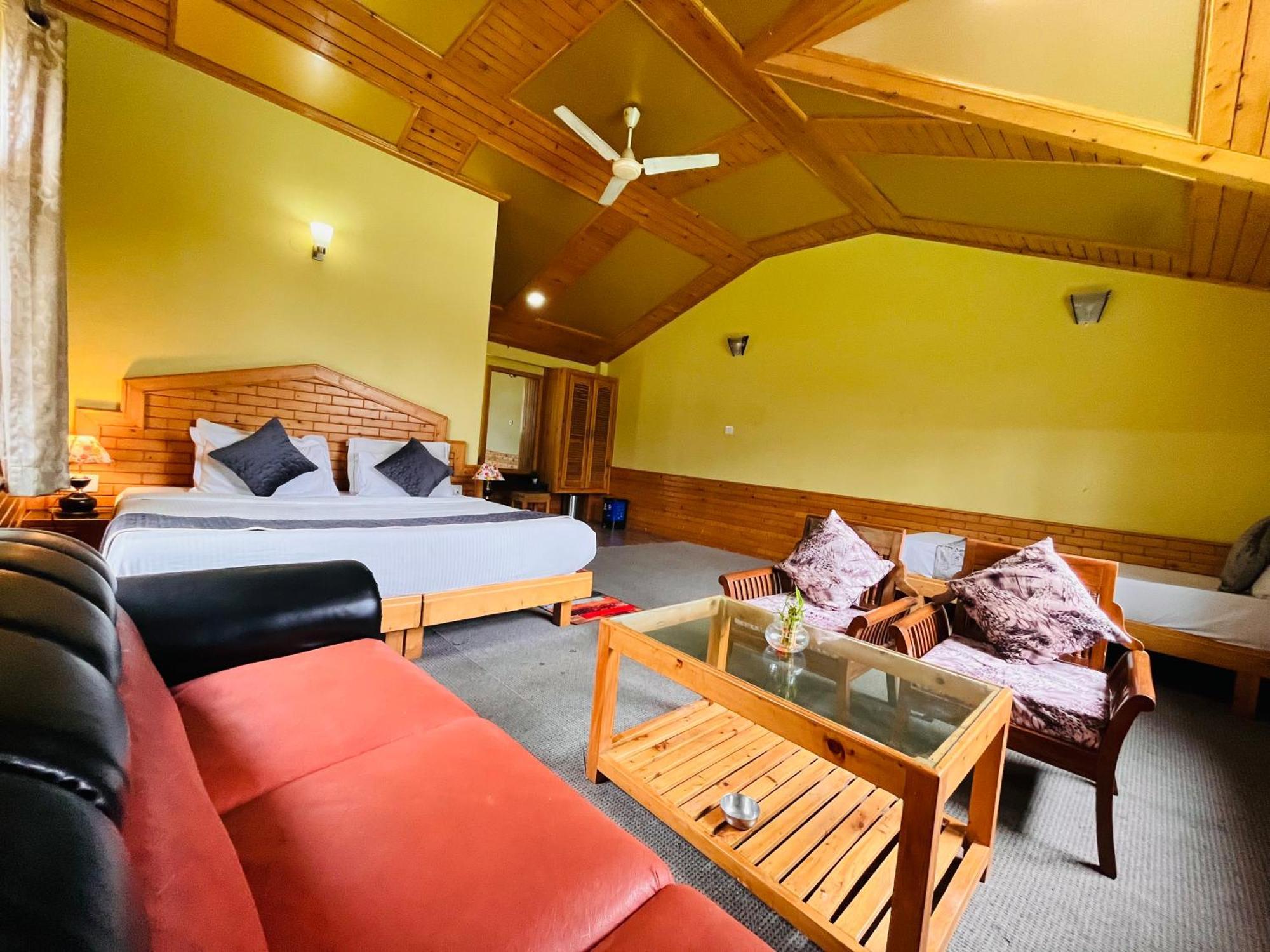 Snow Clad Riverview Hotel & Resort, Manali 외부 사진